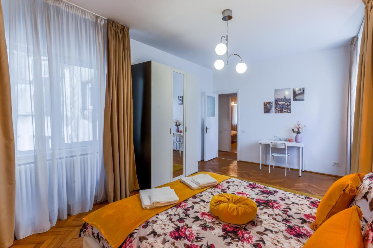 Ultracentral Golden Gatehouse 3 Bdrm Bukarest Exterior foto