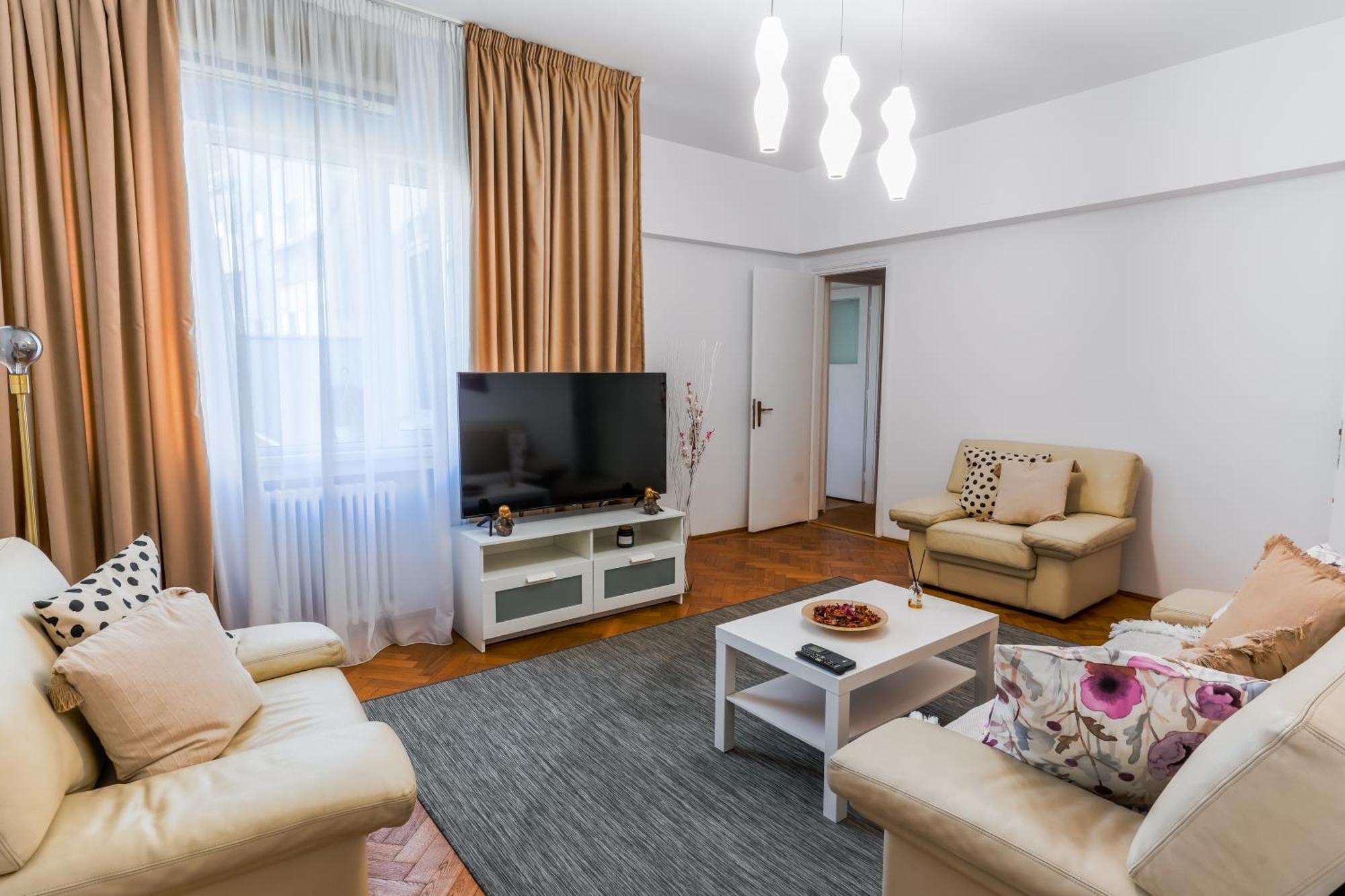 Ultracentral Golden Gatehouse 3 Bdrm Bukarest Exterior foto